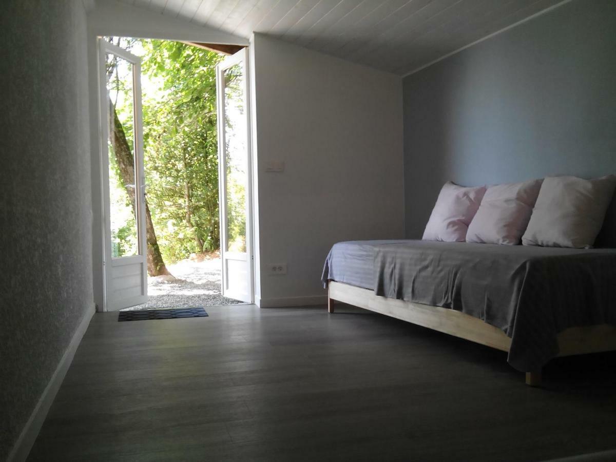 Le Jardin Ombrage Bed & Breakfast Saint-Paul-dʼIzeaux Exterior foto